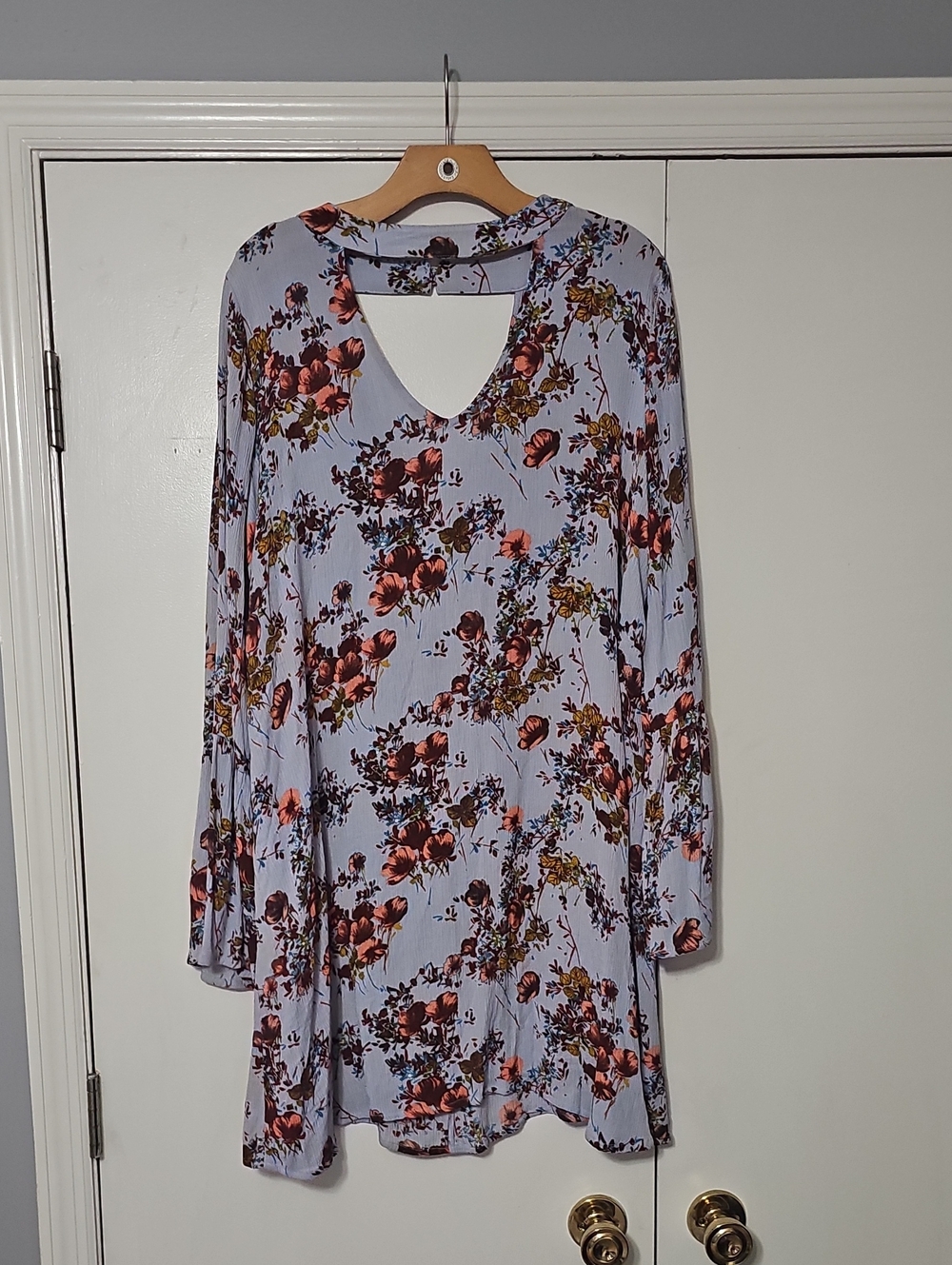 Mossimo Light Blue Floral Long-Sleeve Bell Sleev V-Neck Back & Front Dress Sz LG